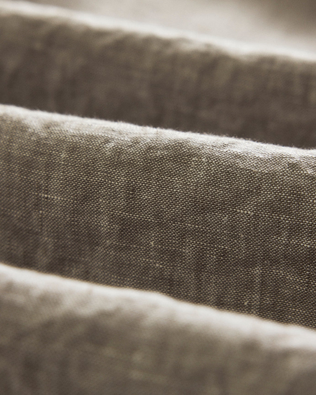 The Short Sleeve California in Morel Hemp